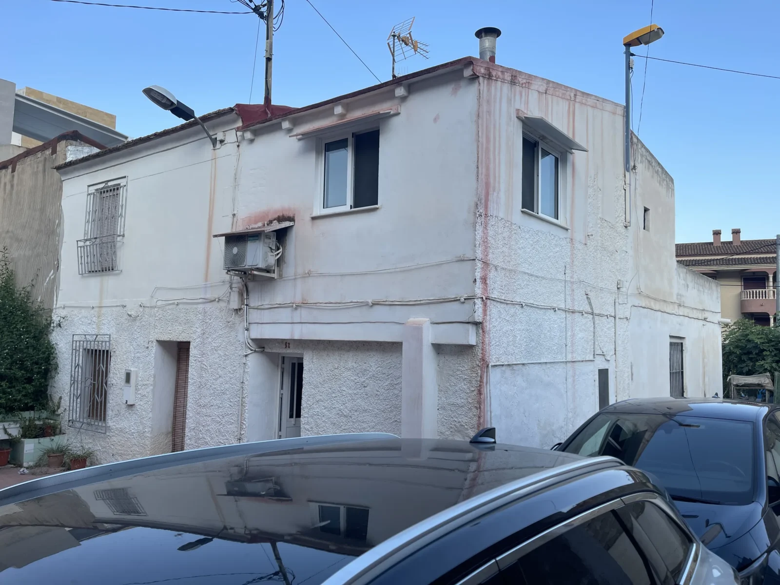 Fachada de una vivienda: visita para certificado energético