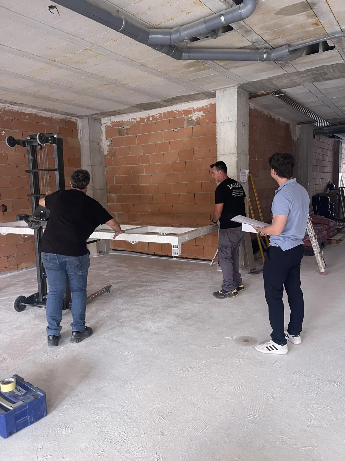 Replanteo de la estructura con el equipo de montaje