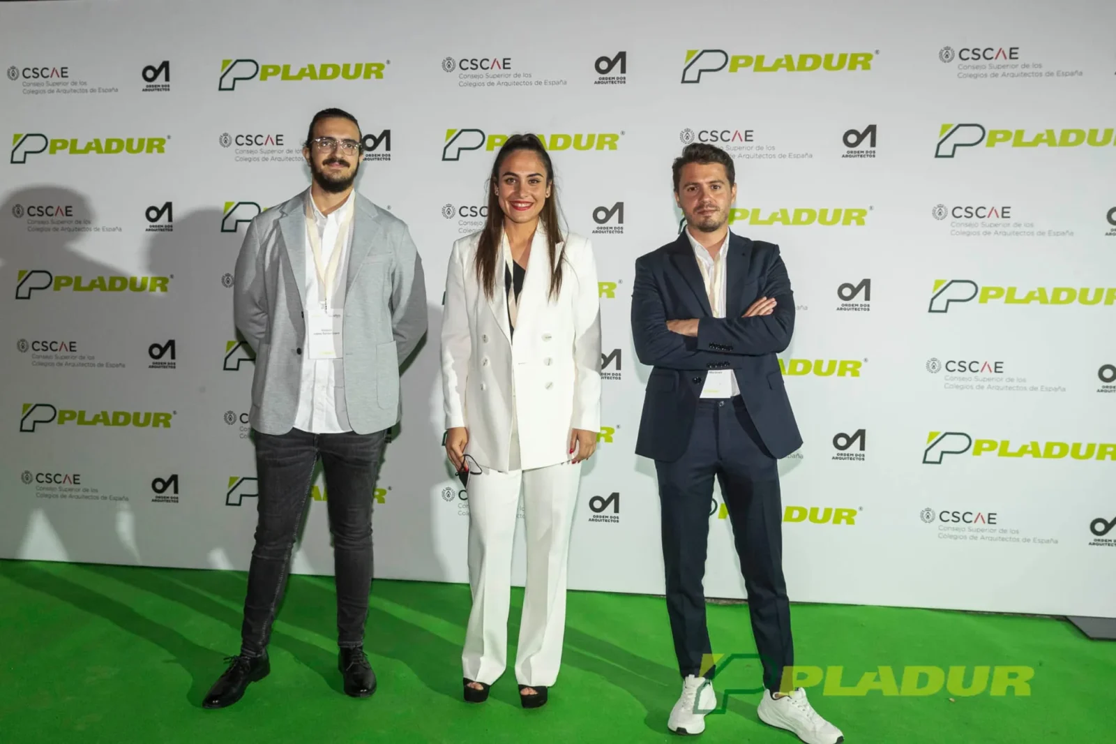Con el equipo premiado en el concurso Pladur