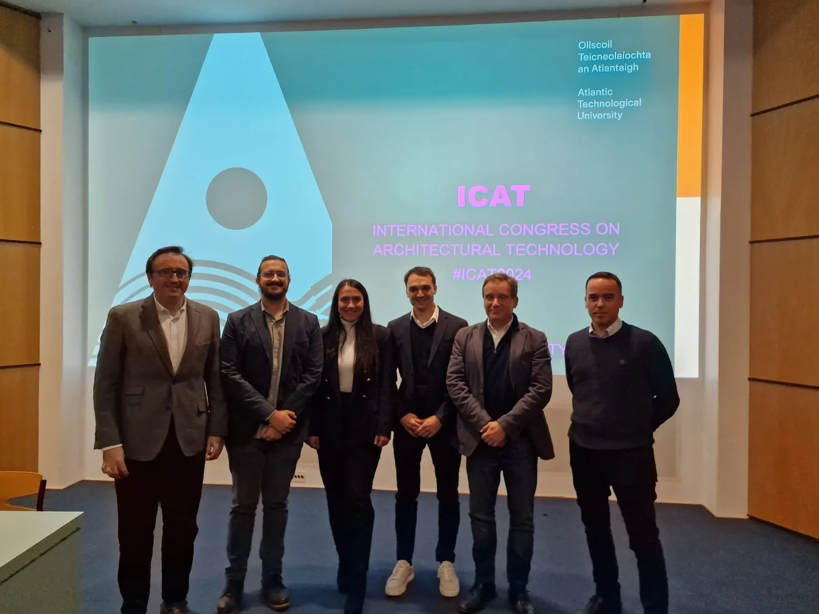 Presentación en el congreso ICAT de tecnología arquitectónica